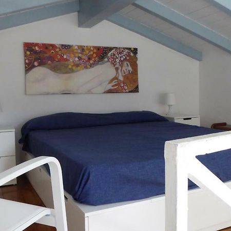 Il Liberty Di Emilia Villa Мондело Екстериор снимка